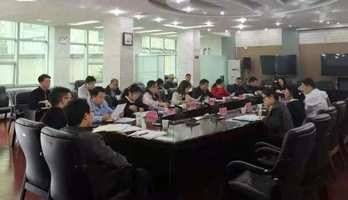 六盤(pán)水市人大教科文衛(wèi)委開(kāi)展“文明鄉(xiāng)風(fēng) 教科文衛(wèi)在行動(dòng)”主題活動(dòng)大調(diào)研培訓(xùn)會(huì)及教育咨詢服務(wù)紀(jì)實(shí)